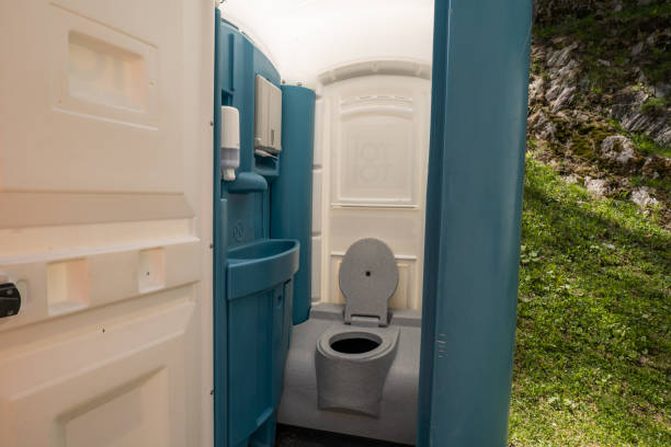 Best Construction site porta potty rental  in Cahokia, IL